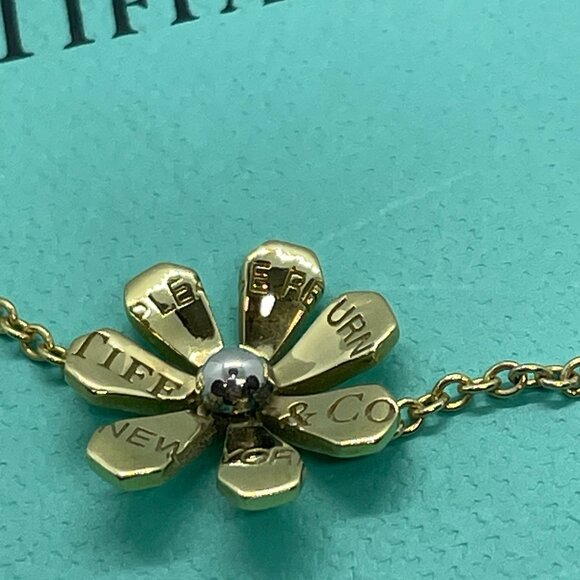 Tiffany & Co. Return to Tiffany Love Bugs Daisy Bracelet 18k Gold/Silver 6.25" - Picture 2 of 10